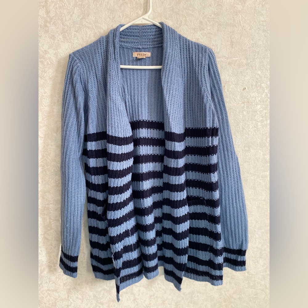 Fresh women's small long sleeve blue striped cardigan